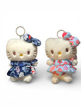 Load image into Gallery viewer, Hawaiian Plushy Keychain 15 cm Generic
