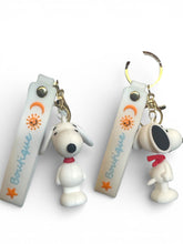 Load image into Gallery viewer, 3D Snoopy Keychains Generic
